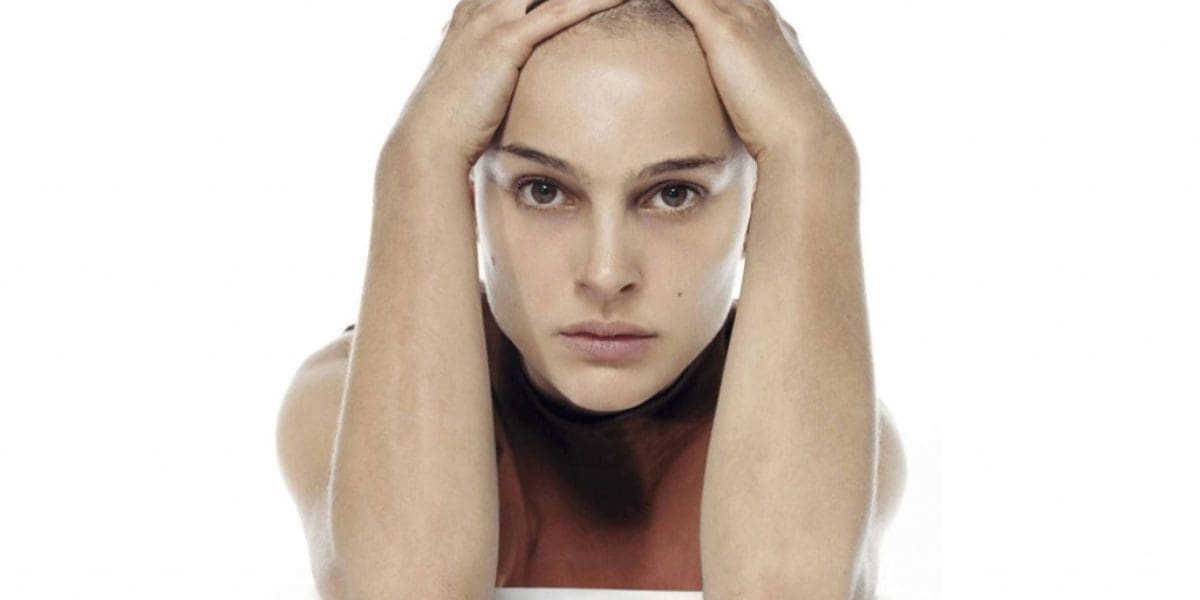 Natalie-Portman-Bald-white-room