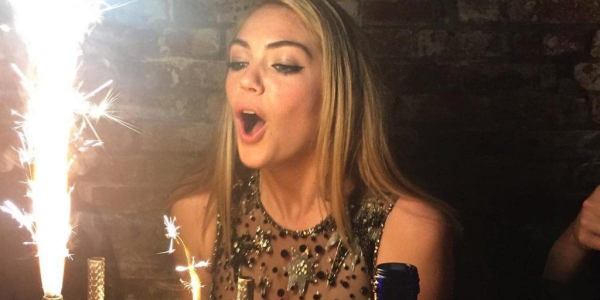 kate-upton-naked-dress-m2woman