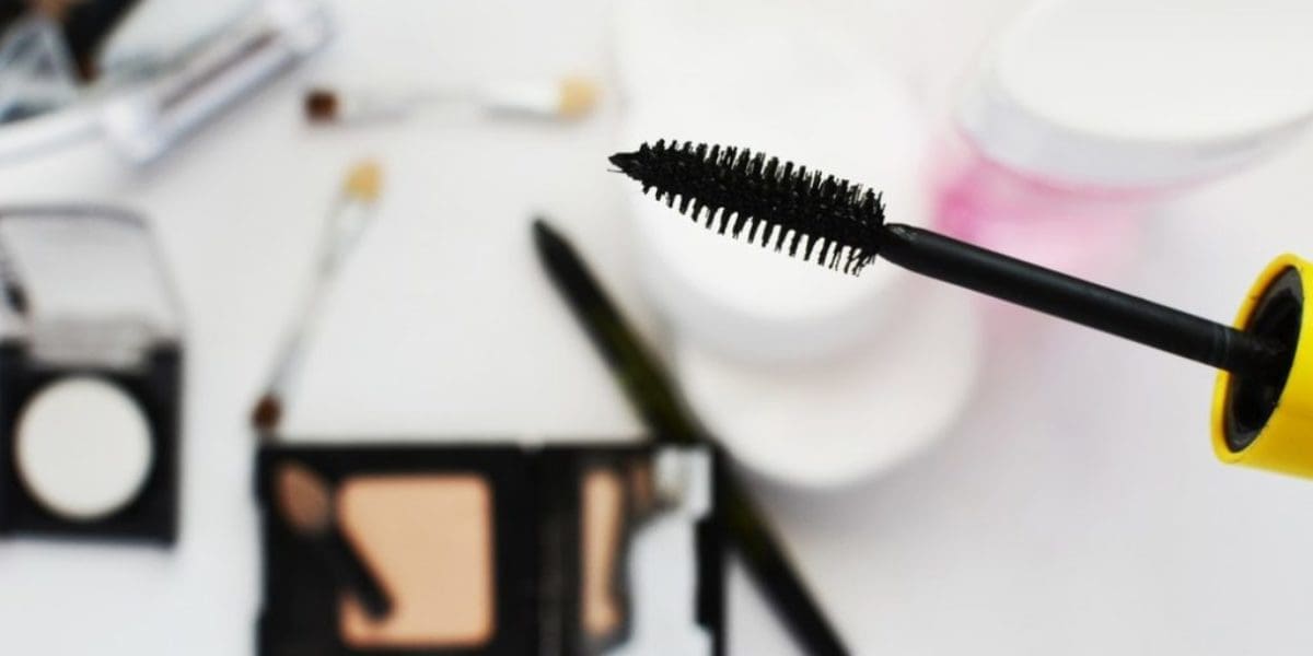 fashion-girl-makeup-paint fashion-girl-makeup-paint