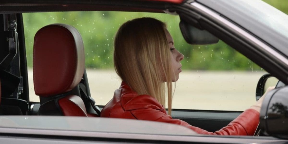 Holden Safety M2woman Holden Safety M2woman