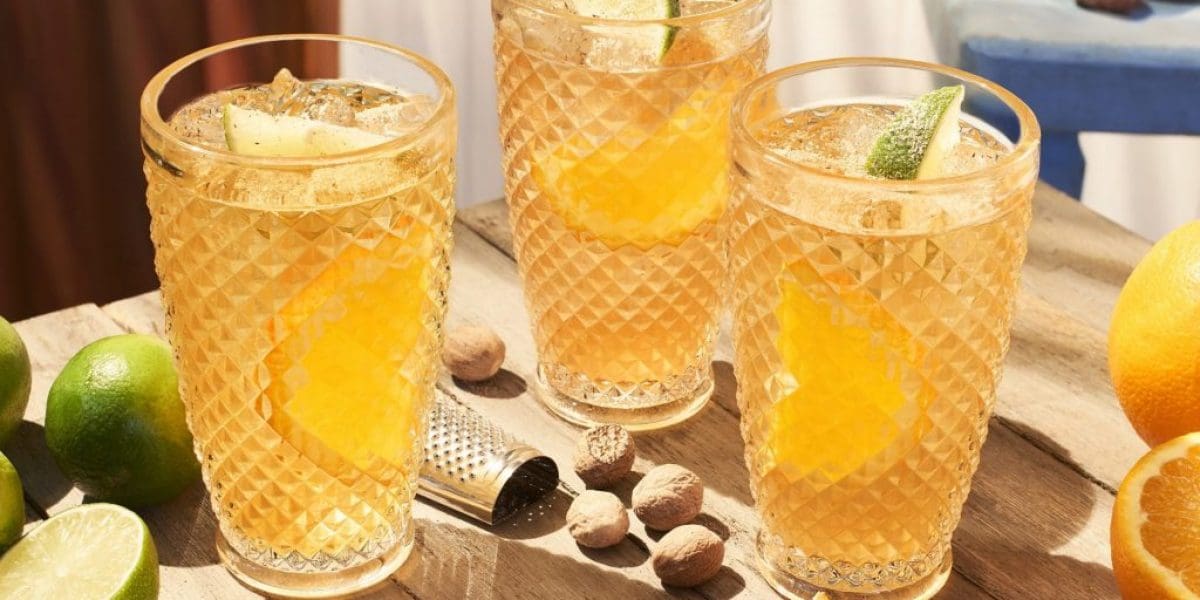 MOUNT-GAY-THE-ORIGINAL-RUM-PUNCH-close-up-copy-scaled MOUNT-GAY-THE-ORIGINAL-RUM-PUNCH-close-up-copy-scaled