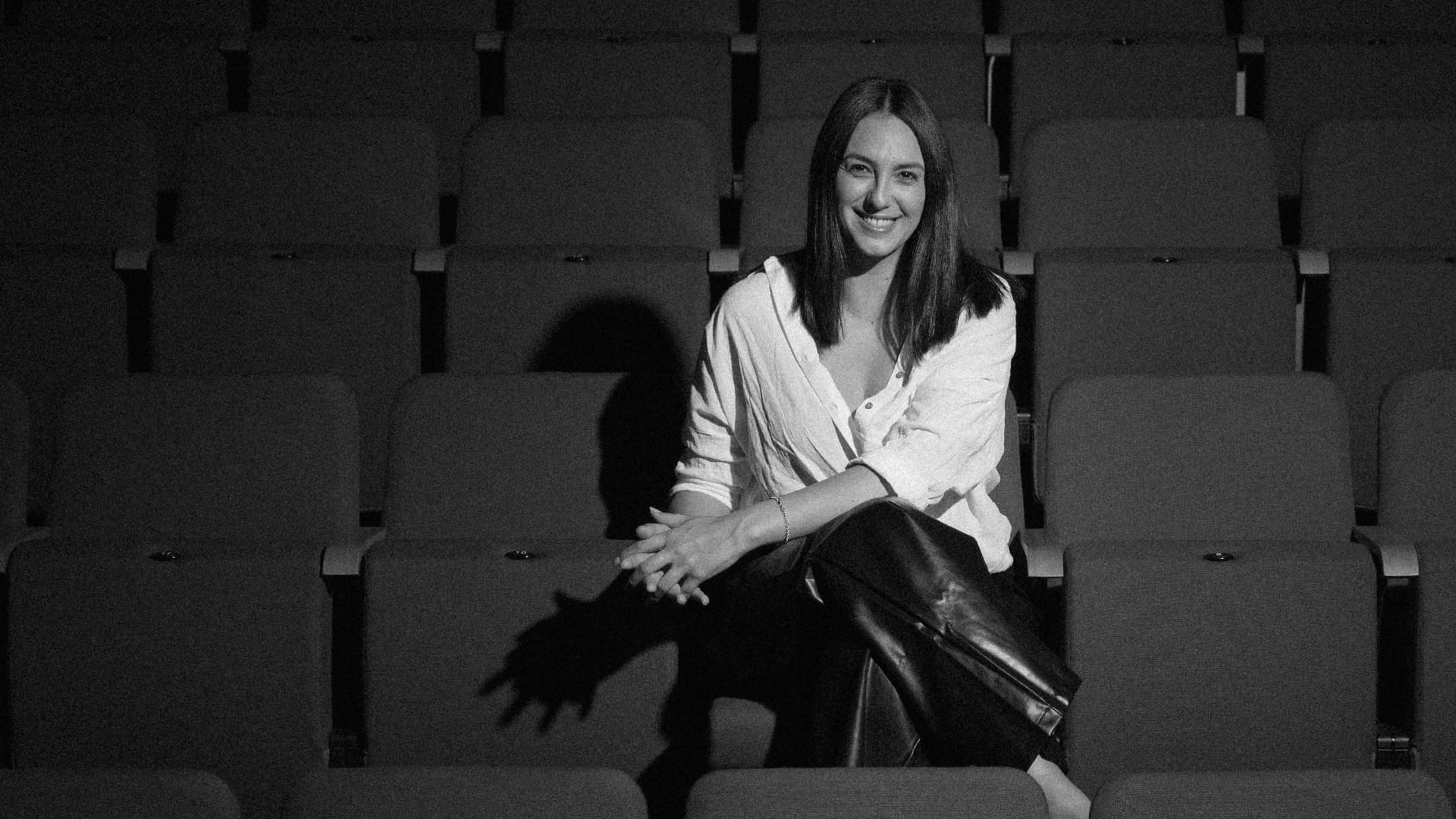 Jade Jackson - Dawn Raids - M2woman