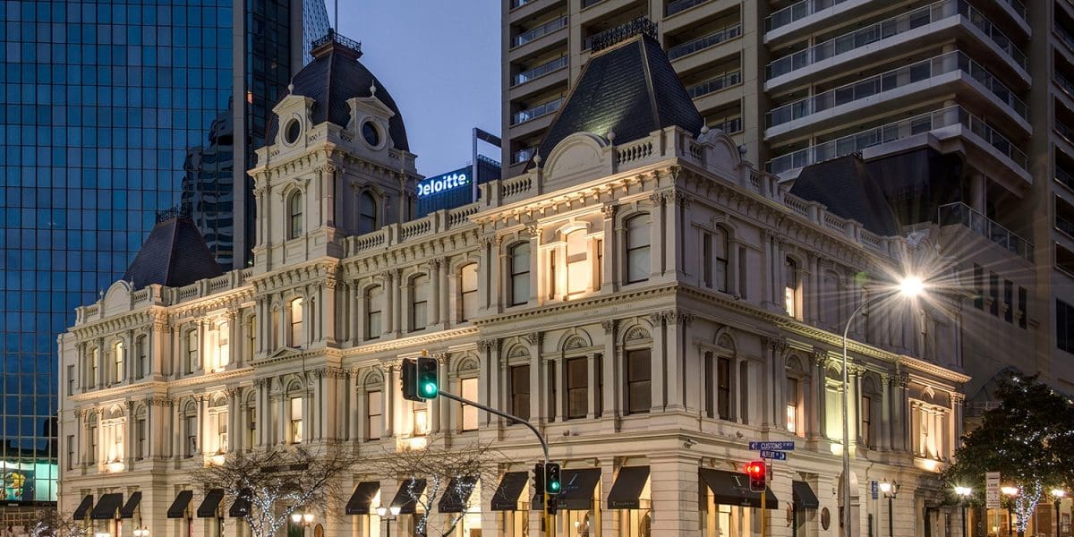 M2woman.com - How to Celebrate Easter 2022 in DFS Style M2woman.com - How to Celebrate Easter 2022 in DFS Style