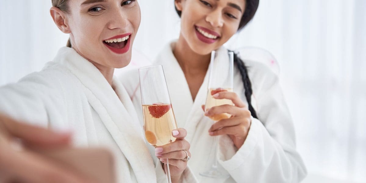 M2woman.com - Christmas Gift Guide