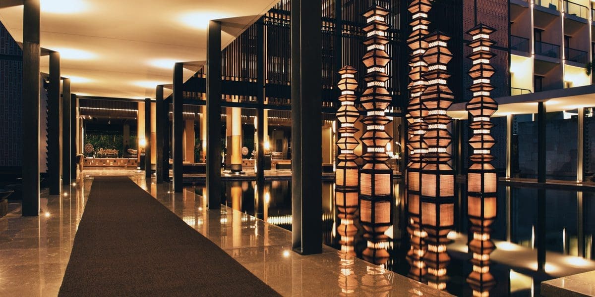 Anvaya-Lobby-Pathway