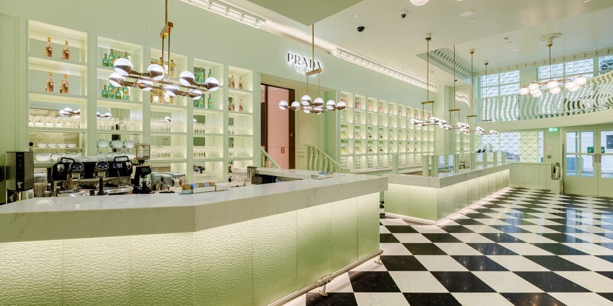 M2woman.com - Prada Wants You to Eat Fashion M2woman.com - Prada Wants You to Eat Fashion