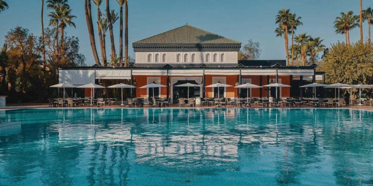 le-pavillon-de-la-piscine-0800