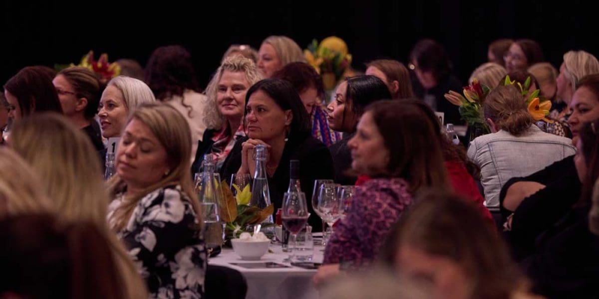 M2Woman_ConferenceRoom_Journey_To_Excellence_Danilophoto-0116