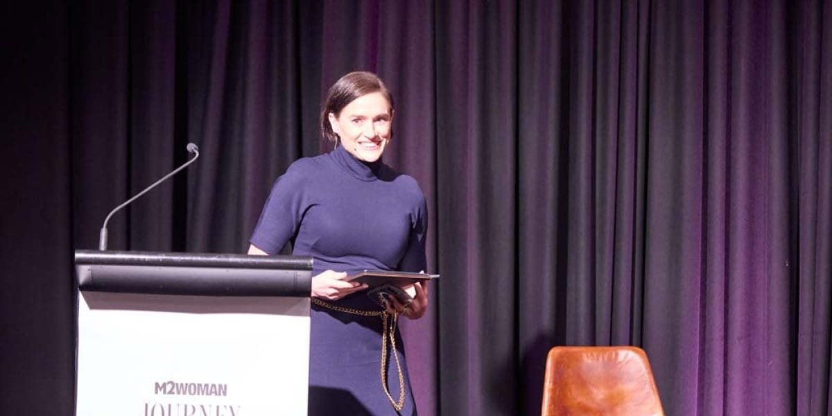 M2Woman_ConferenceRoom_Journey_To_Excellence_Danilophoto-0123