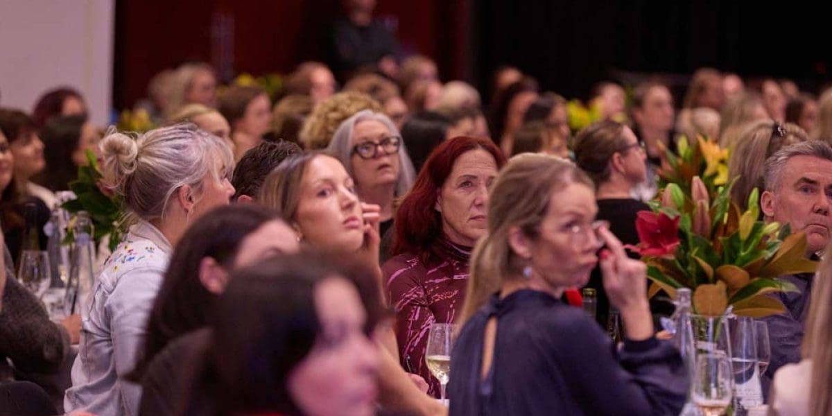 M2Woman_ConferenceRoom_Journey_To_Excellence_Danilophoto-0157