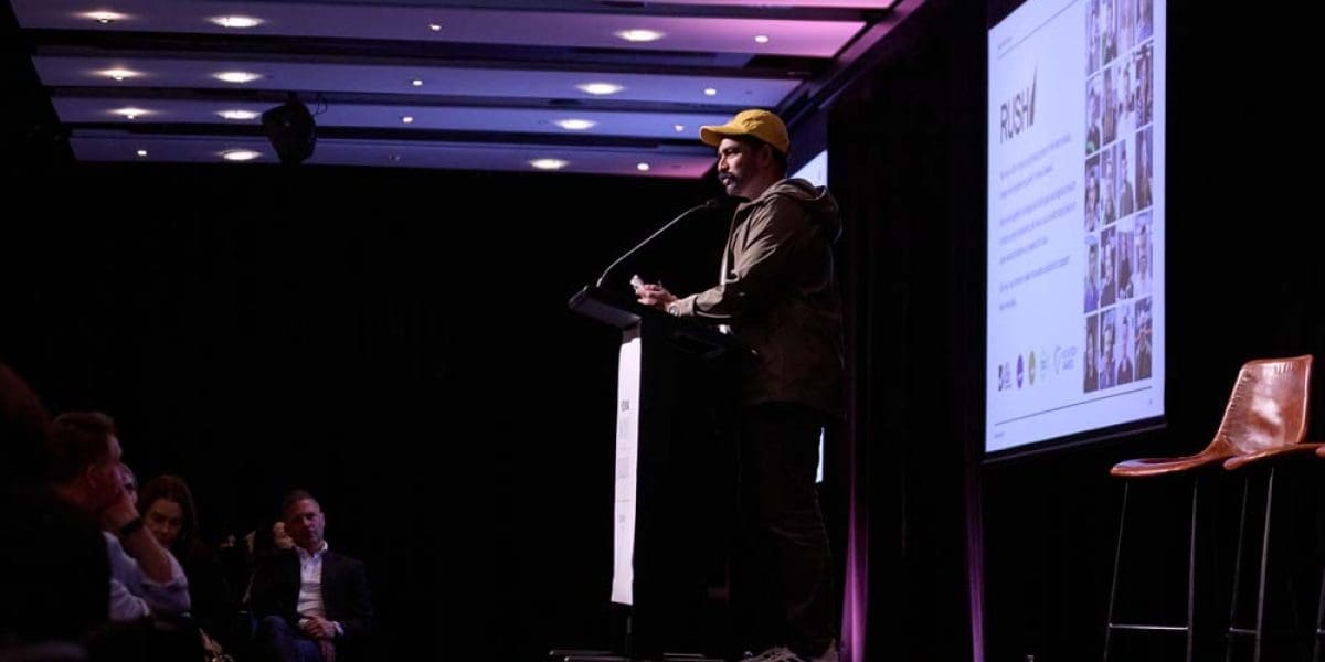 M2Woman_ConferenceRoom_Journey_To_Excellence_Danilophoto-0204