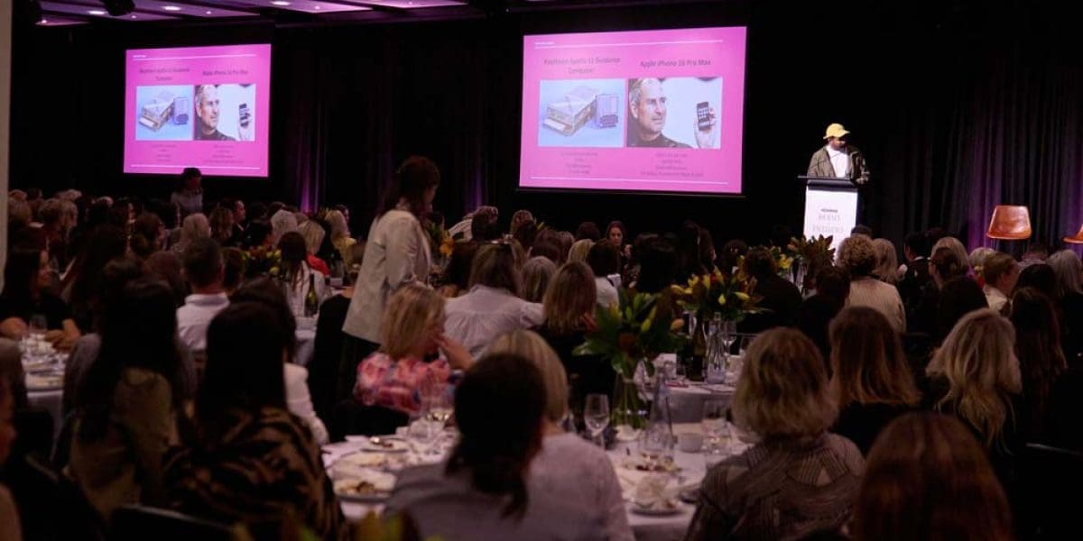 M2Woman_ConferenceRoom_Journey_To_Excellence_Danilophoto-0219