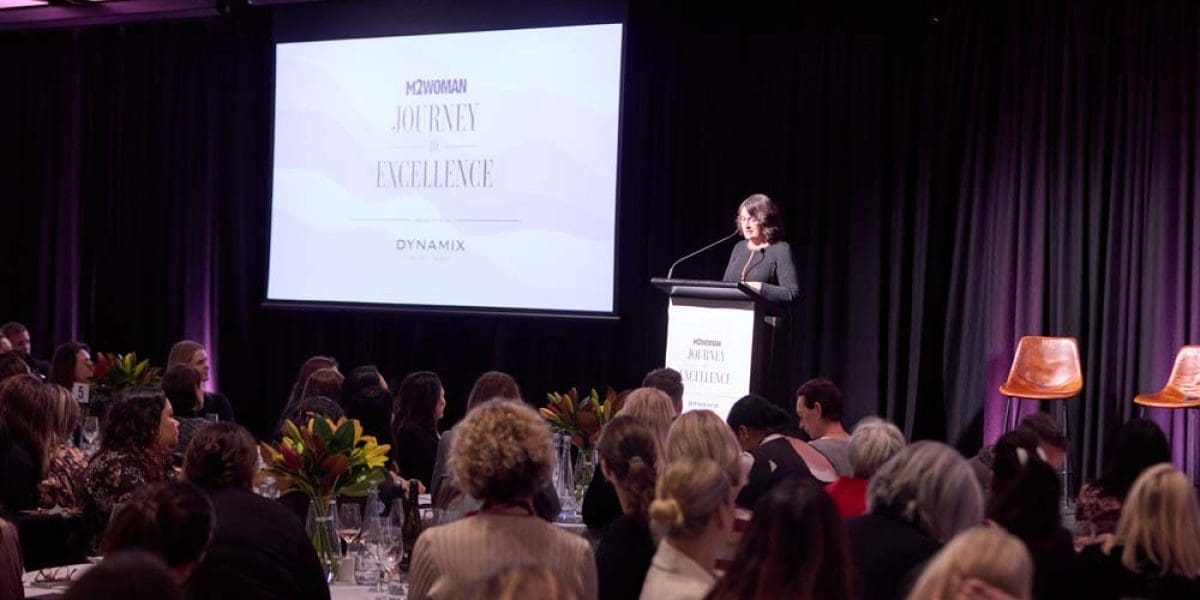 M2Woman_ConferenceRoom_Journey_To_Excellence_Danilophoto-0262