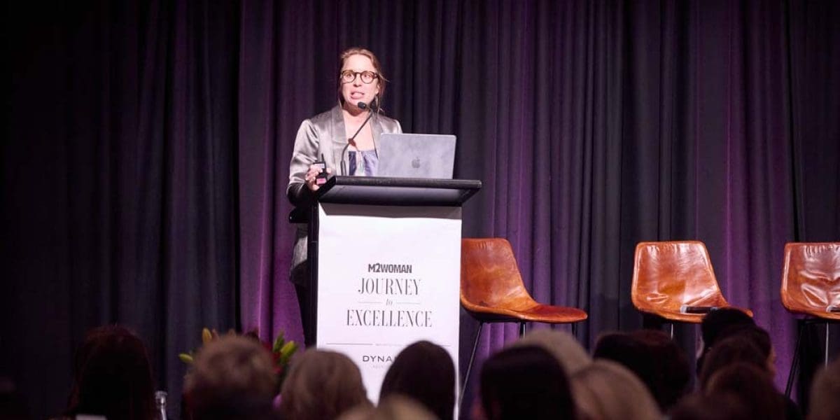M2Woman_ConferenceRoom_Journey_To_Excellence_Danilophoto-061