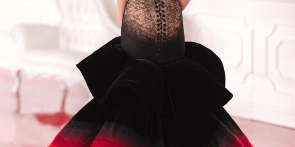 margot-robbie-back-view