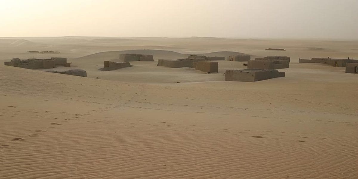 sahara-arouane-from-afar-(1)